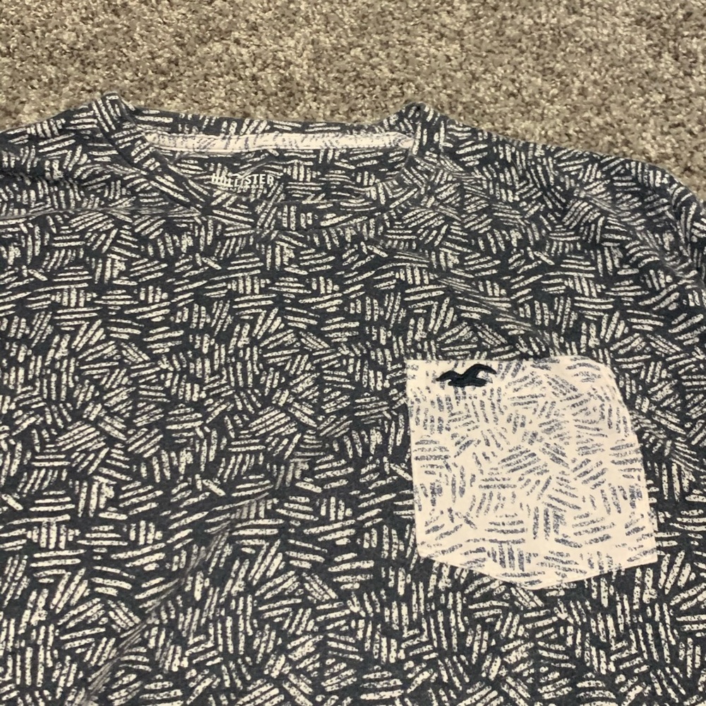 Hollister Tee